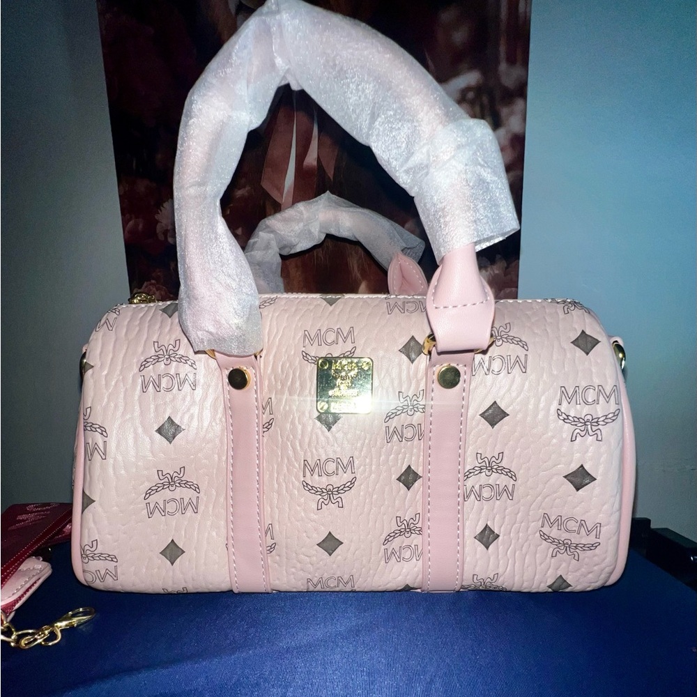 Inspired Pink Visetos Barrel Crossbody Bag with Detachable Pink Logo Strap - Picture 5 of 11